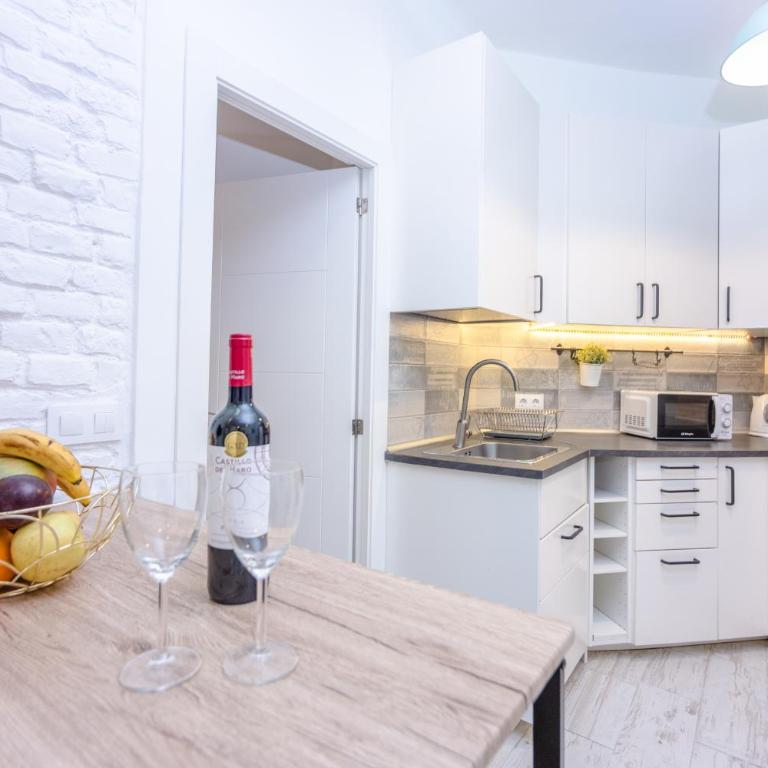 For Your Rentals Título Moderno y elegante apartamento TEMPORAL en barrio Ibiza MEN300 - Apartamento de 2 dormitorios - 30