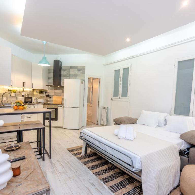 For Your Rentals Título Moderno y elegante apartamento TEMPORAL en barrio Ibiza MEN300 - Apartamento de 2 dormitorios - 48