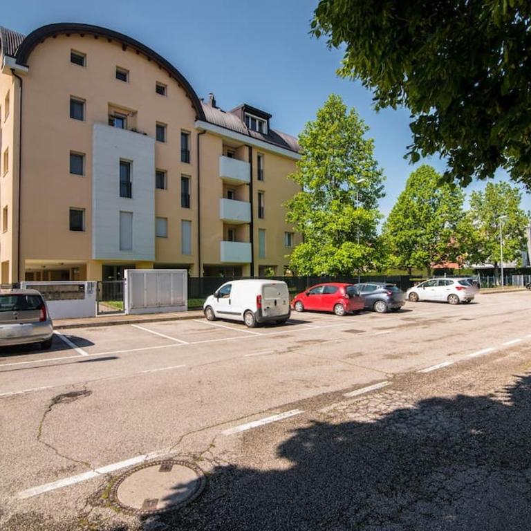 Appartamento ampio, luminoso e immerso nel verde - Appartamento con 2 Camere da Letto - 16