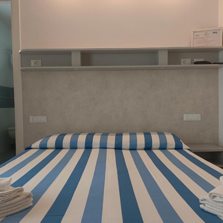 Hotel Ambasciata - Double Room - 7