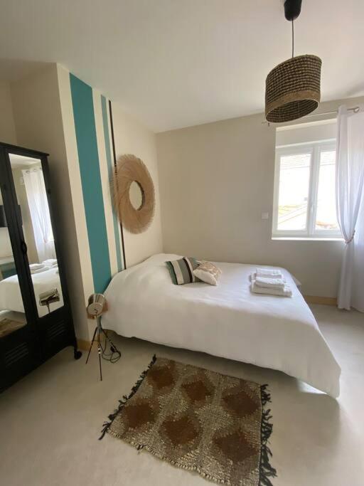 Maison 200m2- 9 chambres avec sdb - 16-18 personnes - séminaire-Proche Centre-Ville-Gare et Arena-terrasse - Maison de Vacances - 25