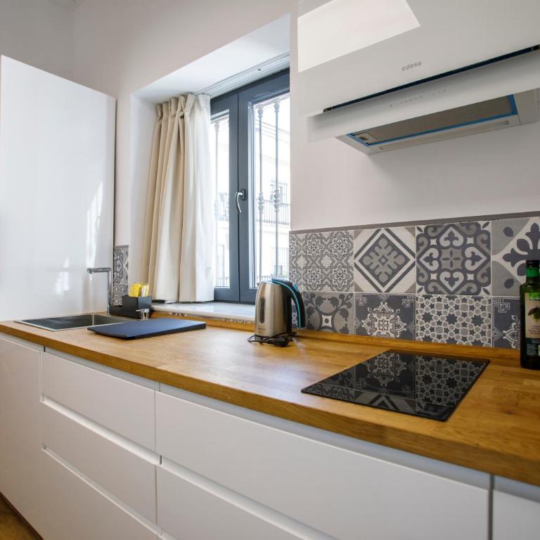 Cardenal Cervantes IV - One-Bedroom Apartment - 2