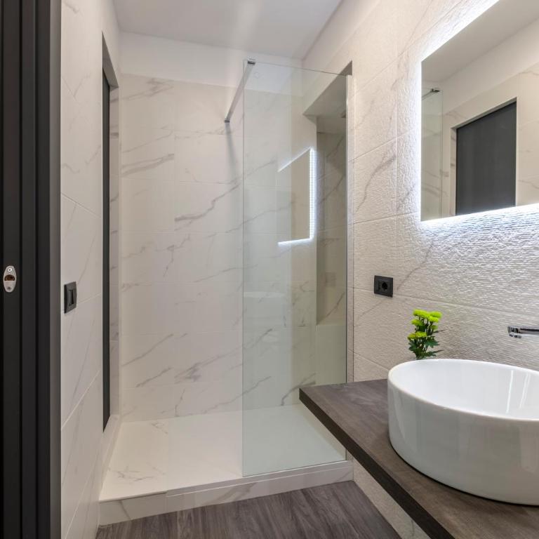 Residenza Sacconi by Hili - Double Room - 10