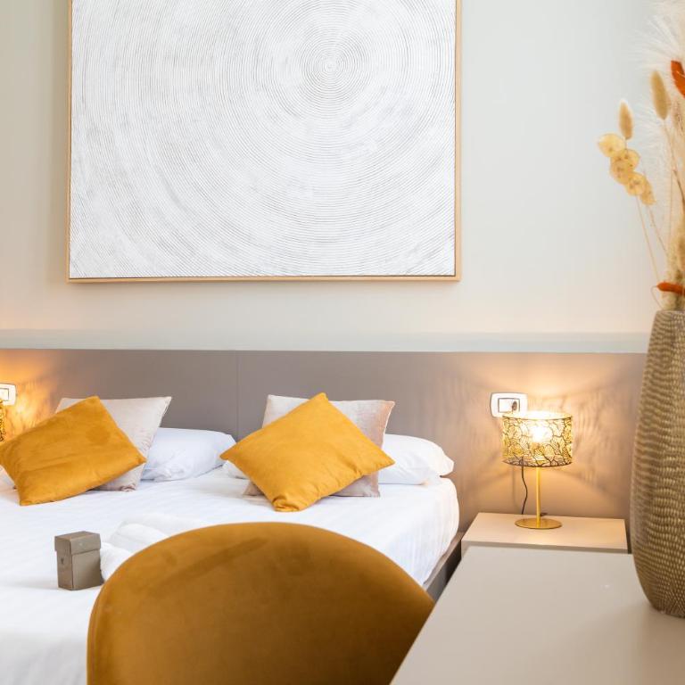Martini Suite - Quadruple Deluxe Room with Terrace - 6