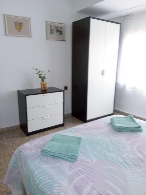 Nice Spacious Flat in the Center - Three-Bedroom Apartment - 19