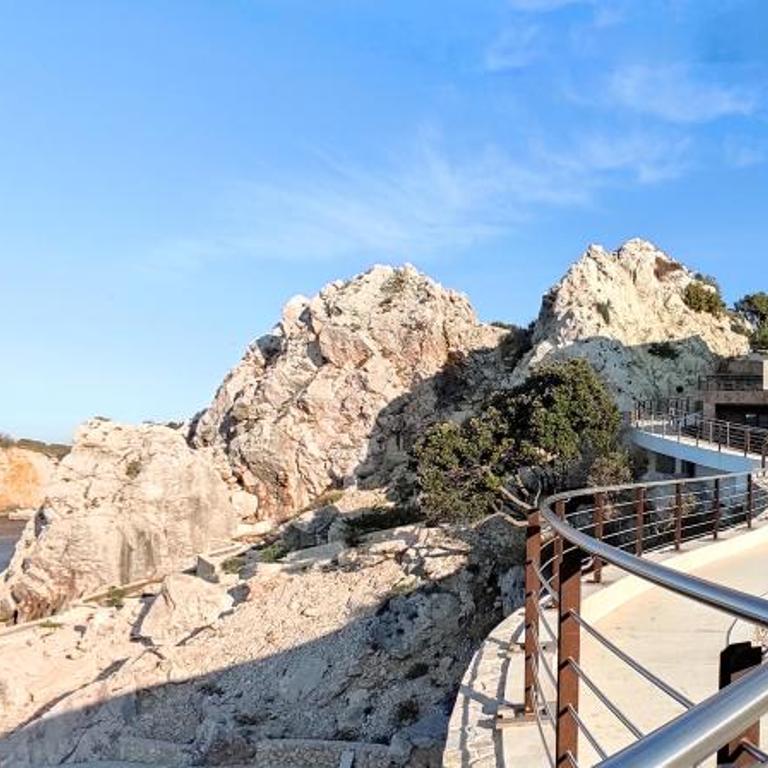 CONTiNUUM - Villa with Sea View - 14