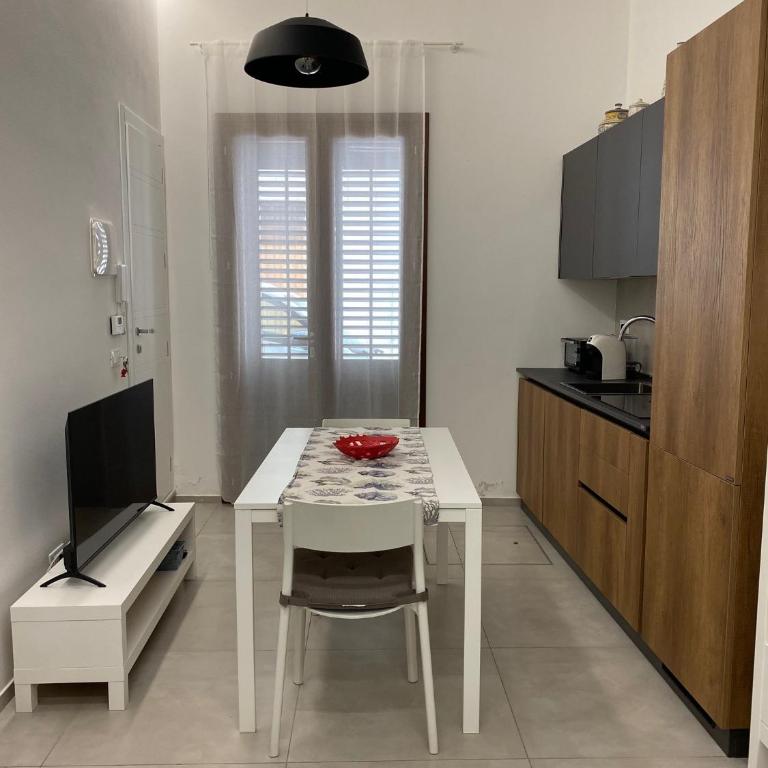 GIADA - Double Room with Private Bathroom - 8