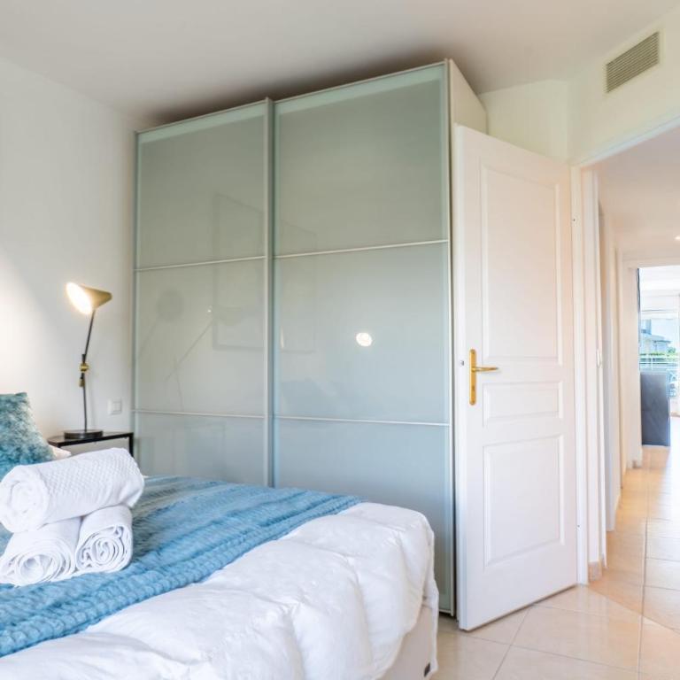 3-Room Luxury Apartment with Pool and Sea View Steps from the Beach - Appartamento - 57