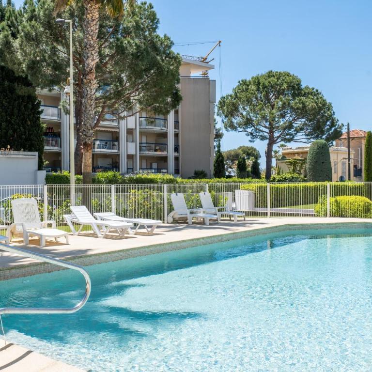 3-Room Luxury Apartment with Pool and Sea View Steps from the Beach - Appartamento - 64