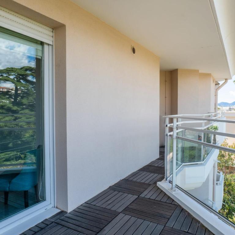 3-Room Luxury Apartment with Pool and Sea View Steps from the Beach - Appartamento - 61