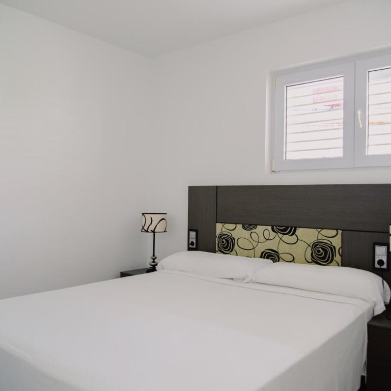 Santa Llucia Apartaments - Apartamento Deluxe - 2