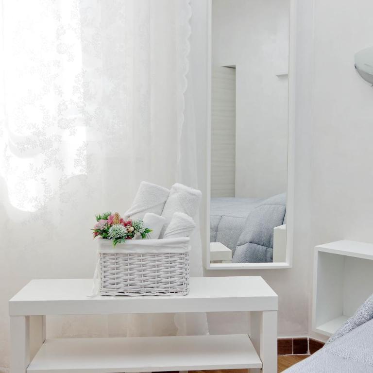 B&B Giuly - Camera Matrimoniale con Bagno Privato - 4