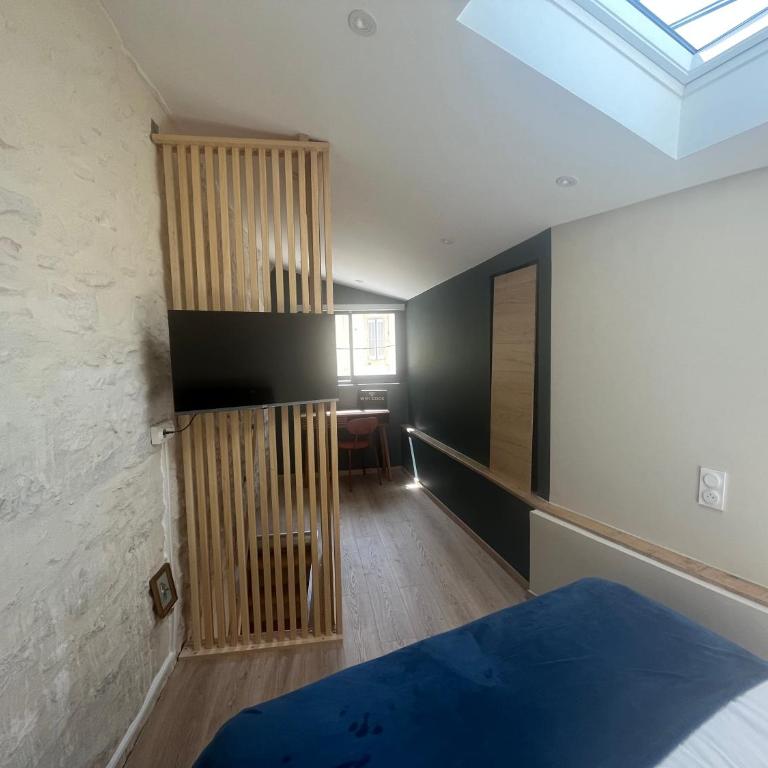 Le Duplex studio centre de Nîmes avec Clim - Apartment mit 1 Schlafzimmer - 3