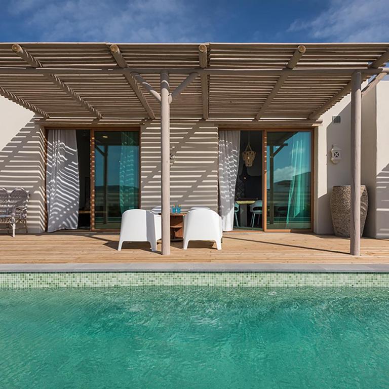 In Lajares Villa Take a swim in our 15m long pool - Villa - 8