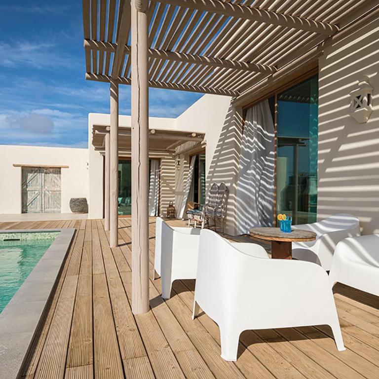 In Lajares Villa Take a swim in our 15m long pool - Villa - 9