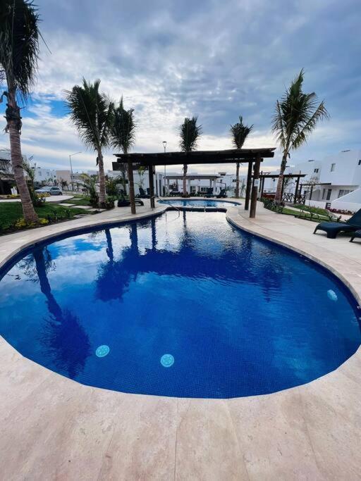 Sexy Casa 12 Alberca Templada Playa - Three-Bedroom House - 20