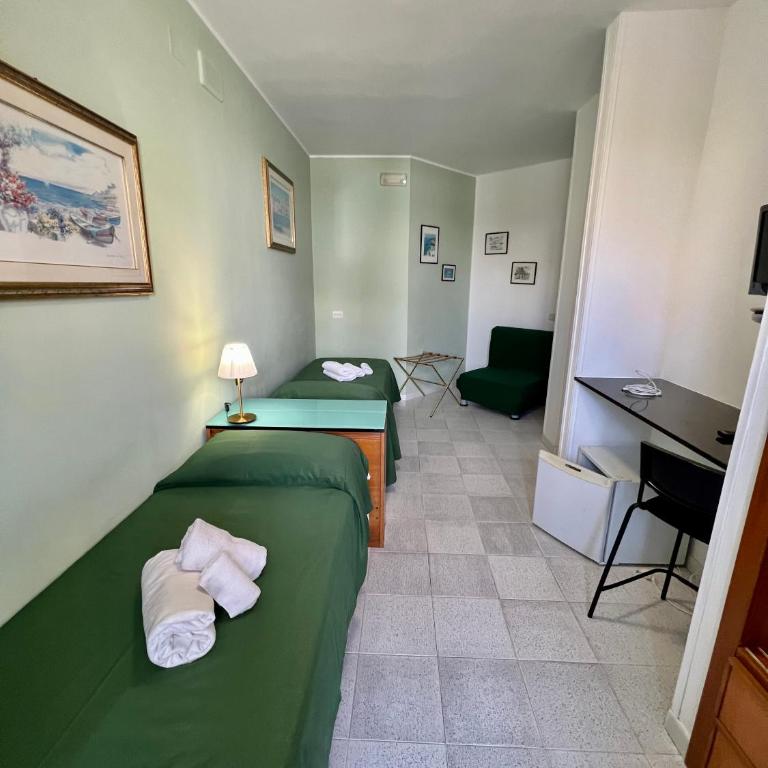 Hotel Minerva - Camera Doppia con Letti Singoli con Balcone - 1