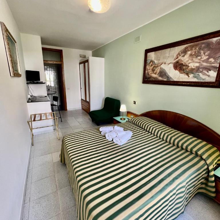 Hotel Minerva - Camera Matrimoniale con Balcone - 6
