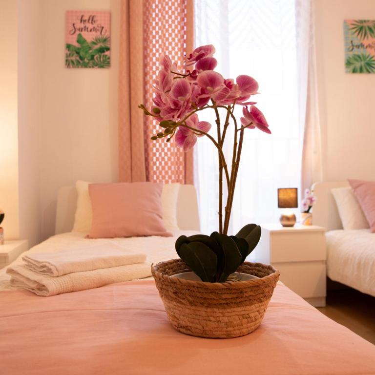 Grand Villa Valencia - 8 min to Center by Metro - Deluxe Villa - 52