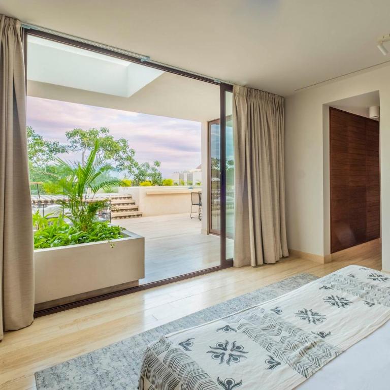 Casa Libre - Incredible huge condo with private pool and terrace in Aldea Zama by StayPodio 301 - Three-Bedroom Apartment - 6