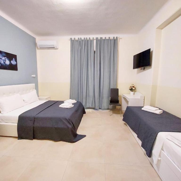 Bonaini Relax B&B - Camera Tripla con Bagno Privato - 3