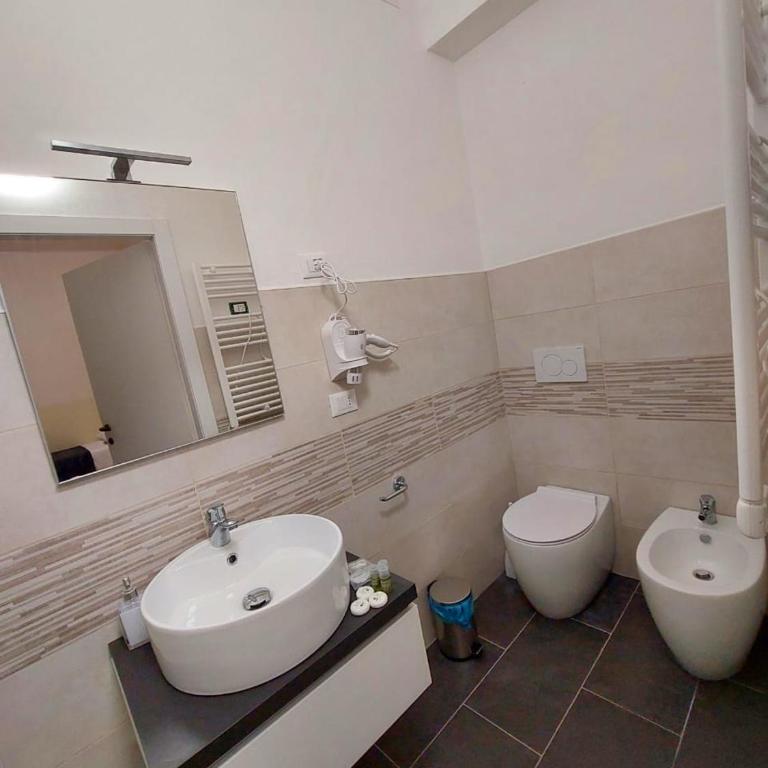 Bonaini Relax B&B - Camera Tripla con Bagno Privato - 10