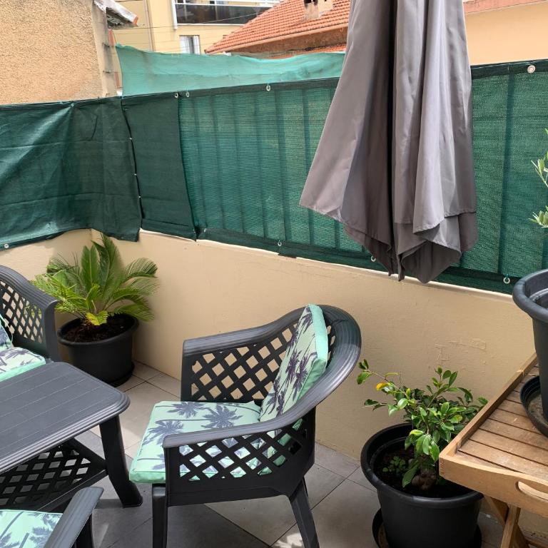 Grand studio très agréable avec bar, cuisine et terrasse - Apartamento de 1 dormitorio - 21