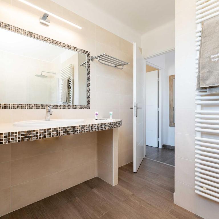 Hôtel Beau Site - Cap d'Antibes - Grande Chambre Double Supérieure - 1