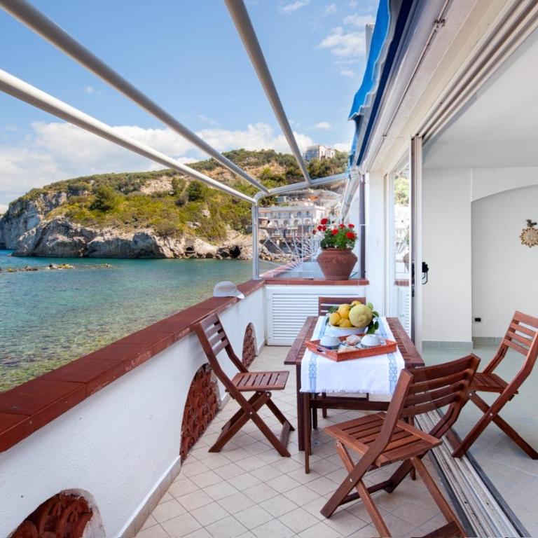 Casa Vacanza Verde Smeraldo- (San Montano) - Appartamento con 2 Camere da Letto - 21