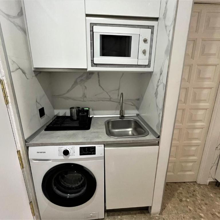 VER620 - Terraza con vistas al mar, Reformado, Wifi, Fire Stick Amazon, Centro a 5 min, Playa a 15 min, - Apartamento - 4