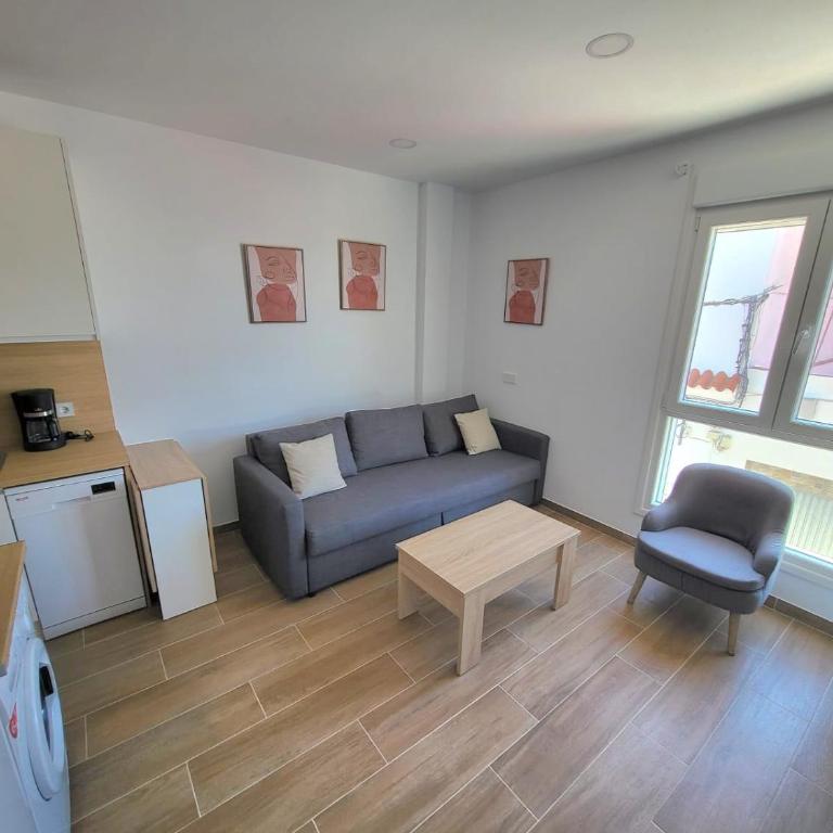 Apartamento a estrenar en Planta Primera C con piscina - Apartamento de 1 dormitorio - 2