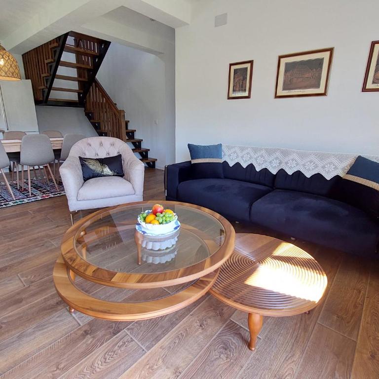 Bosanska kuća Emina - Three-Bedroom Villa - 34