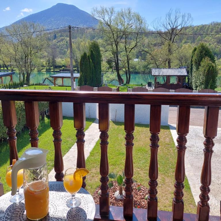 Bosanska kuća Emina - Three-Bedroom Villa - 8