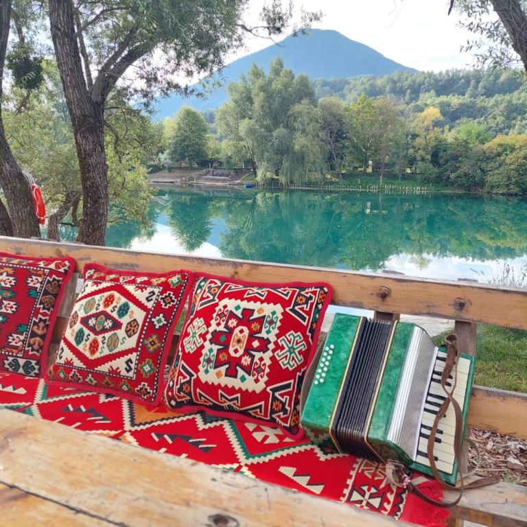 Bosanska kuća Emina - Three-Bedroom Villa - 11