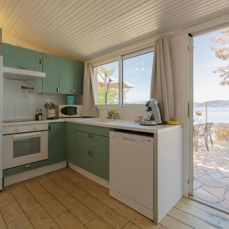 Le Cigalou, authentique cabanon de pêcheur en bord de mer avec sa terrasse spacieuse et aménagée - Haus mit 2 Schlafzimmern - 18