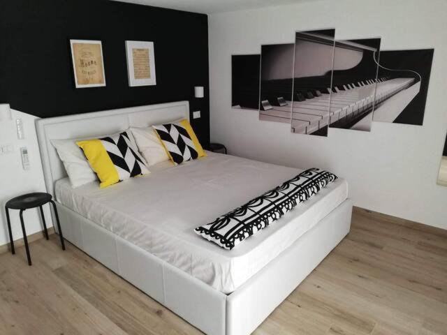 GH Rooms Catania - Deluxe Room (2 Adults + 1 Child) - 4