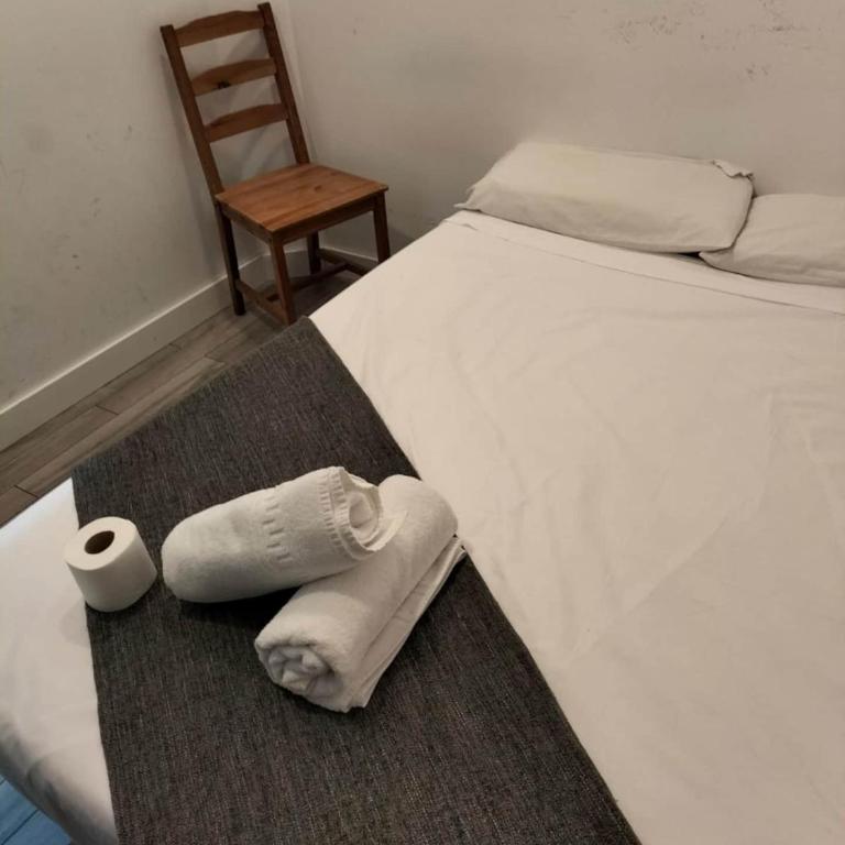 Arce habitaciones - Double Room with Shared Bathroom - 1