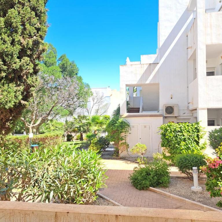 Estupendo Bajo en Urbanización Aldea de Puerto Rey - Apartamento de 2 dormitorios - 26