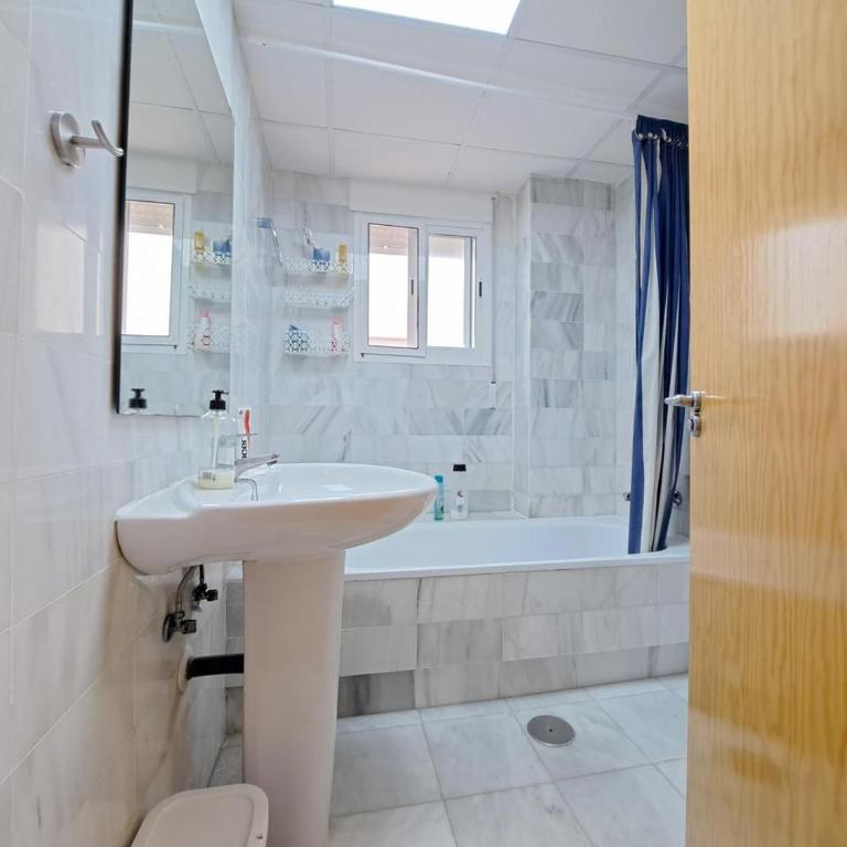 Estupendo Bajo en Urbanización Aldea de Puerto Rey - Apartamento de 2 dormitorios - 37