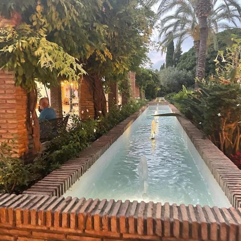 4 Bedroom Townhouse 200 meters from the Beach! - Apartment - 72