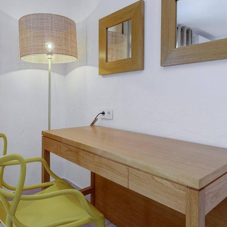 4 Bedroom Townhouse 200 meters from the Beach! - Apartment - 43