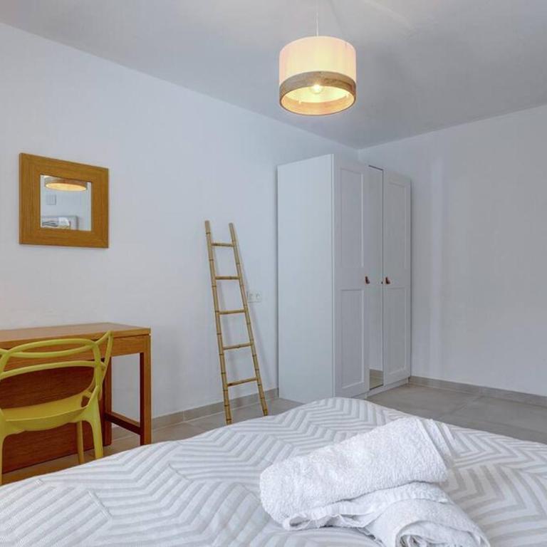 4 Bedroom Townhouse 200 meters from the Beach! - Apartment - 44