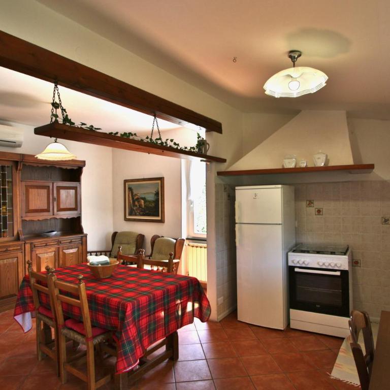 Mamaamelia - Appartamento con 2 Camere da Letto - 8