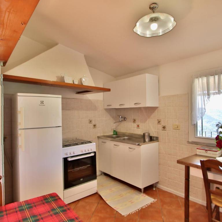Mamaamelia - Appartamento con 2 Camere da Letto - 10