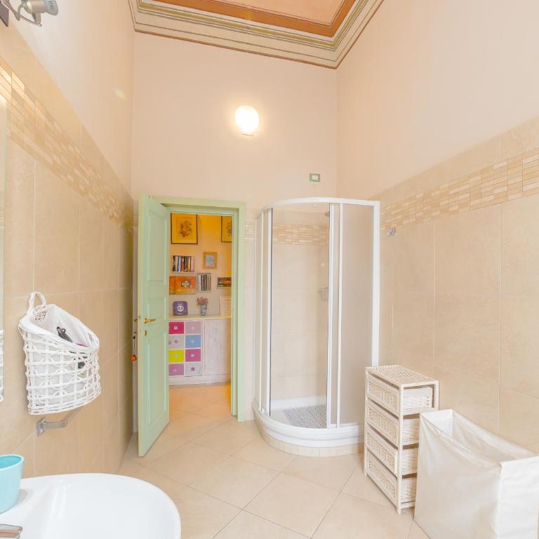 B&B Bernini - Camera Matrimoniale con Bagno Privato Esterno - 3