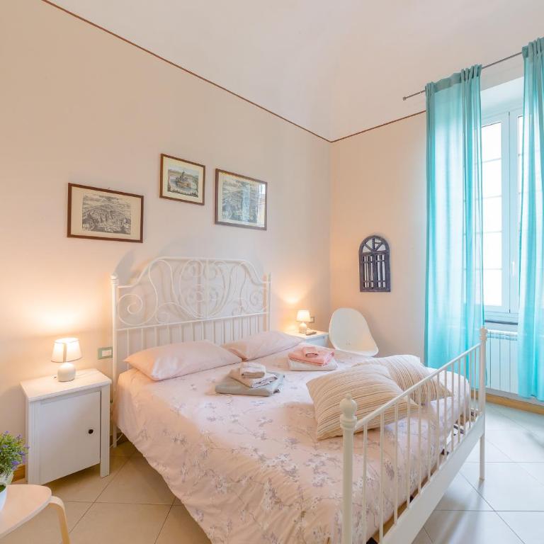 B&B Bernini - Camera Matrimoniale con Bagno Privato Esterno - 9