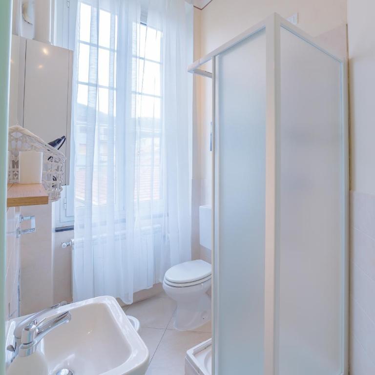 B&B Bernini - Camera Matrimoniale con Bagno Privato - 9