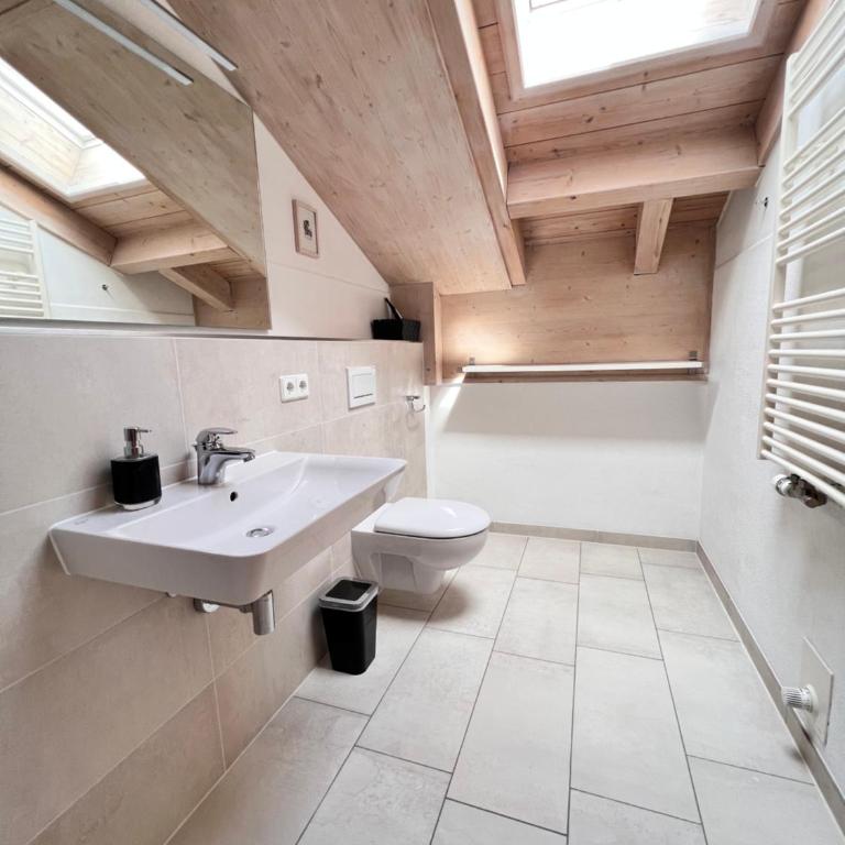 Gästehaus Bergwinkl - Familienapartment - 1