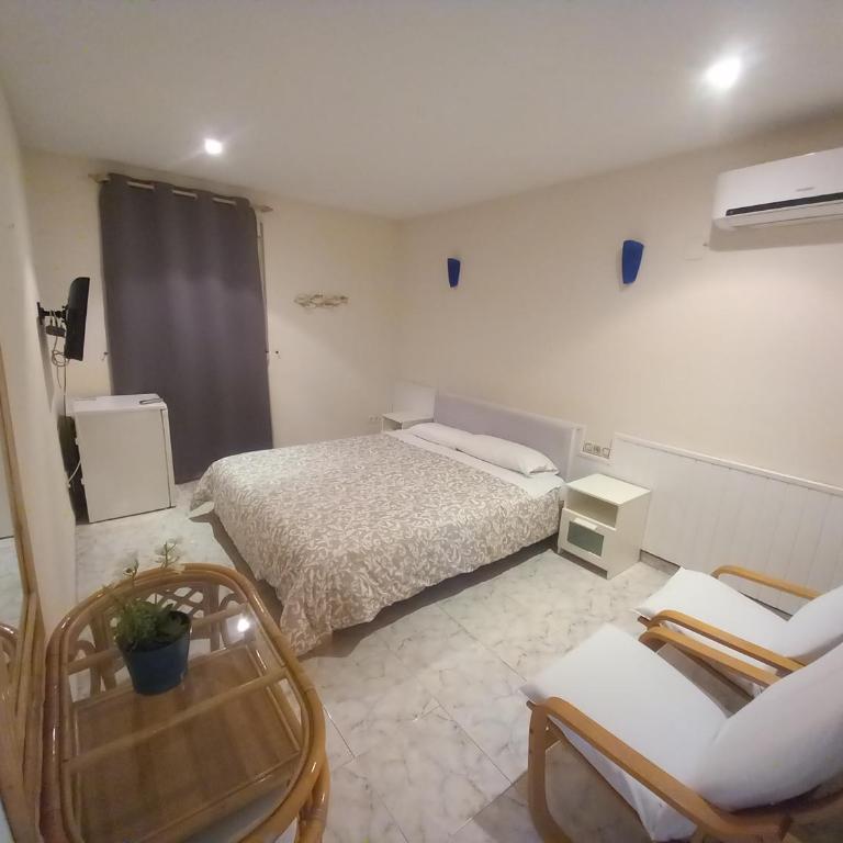 CHINASOL Low Cost - Habitación Triple Confort - 2