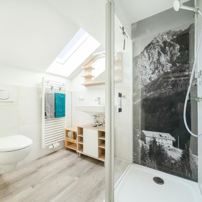 Gästehaus Luitz-Kennerknecht - Familienzimmer mit Doppelbett - 6